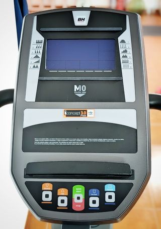 Bicicleta Estática BH, seminueva