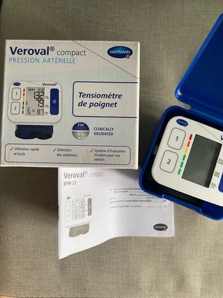 Tensiómetro de muñeca compacto