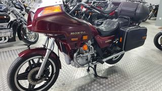 HONDA SILVER WING 500