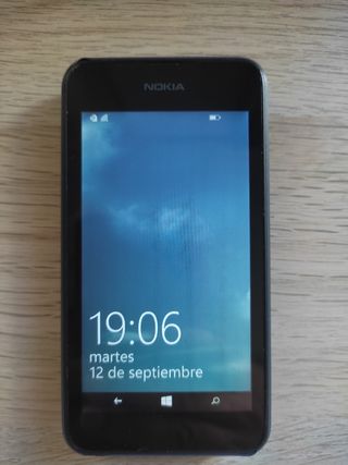 Teléfono móvil Nokia Lumia 530