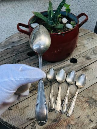 REBAJADO! SET 5 CUCHARAS ANTIGUAS PLATEADAS