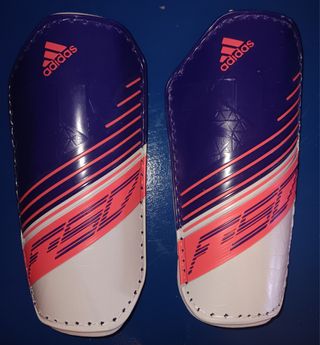 ❤️Espinilleras Messi Adidas