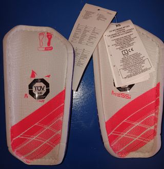 ❤️Espinilleras Messi Adidas