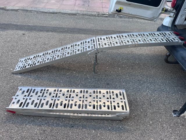 pareja de rampas plegables de aluminio de 213cm
