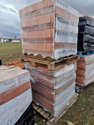 Ladrillo caravista color oscuro