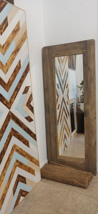 FINNBOGI: Espejo de madera