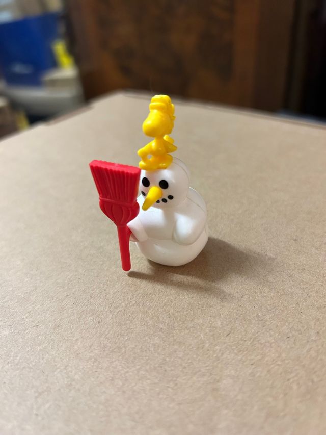 Sorpresina kinder snoopy peanuts woodstock