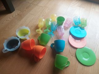 Cocinita de madera de juguete