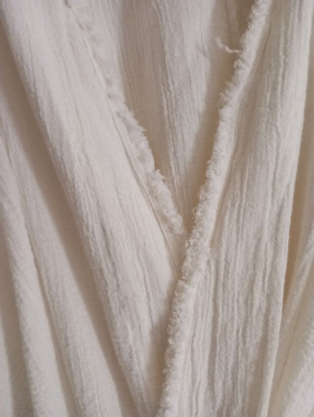 Túnica bordada a estrenar Zara