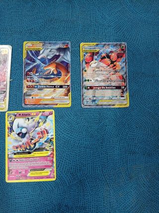 Carte Pokémon Megas EX e Duos GX 