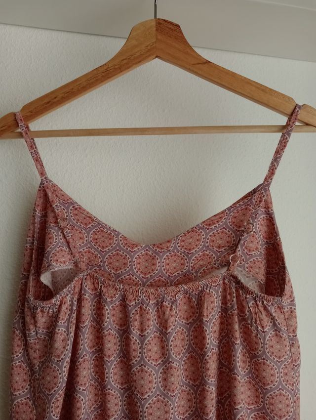 Vestido midi de tirantes