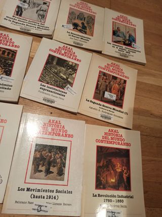AKAL Historia del Mundo Contemporáneo
