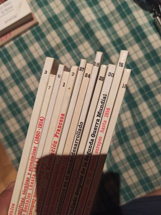 AKAL Historia del Mundo Contemporáneo