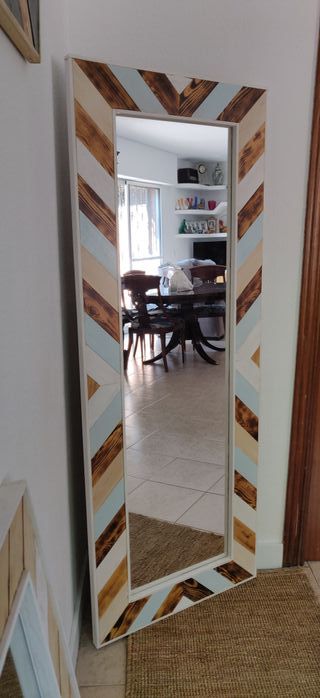 GARDAR: Espejo de cuerpo entero geometrico