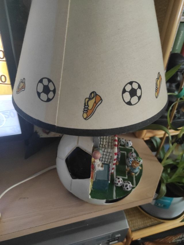 Lampara de futbol ver preciosos detalles