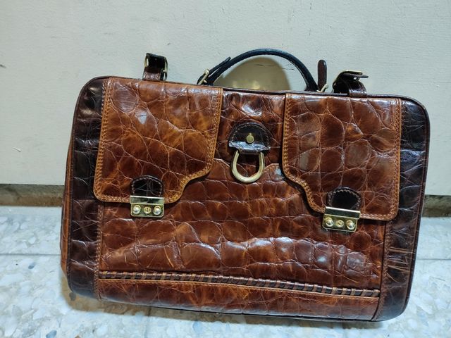 Bolso maleta de piel imitación cocodrilo