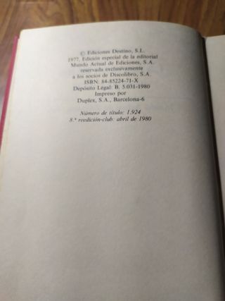 Libro, La Caverna de los Antepasados