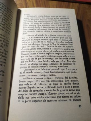 Libro, La Caverna de los Antepasados