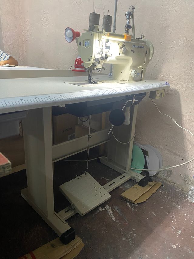 Maquina de coser tapizado