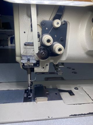 Maquina de coser tapizado