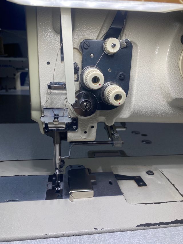 Maquina de coser tapizado