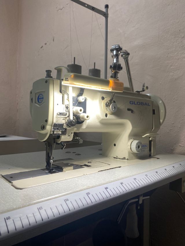 Maquina de coser tapizado