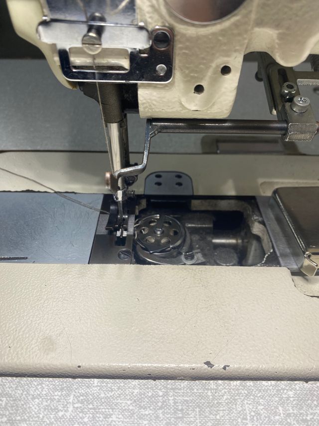 Maquina de coser tapizado