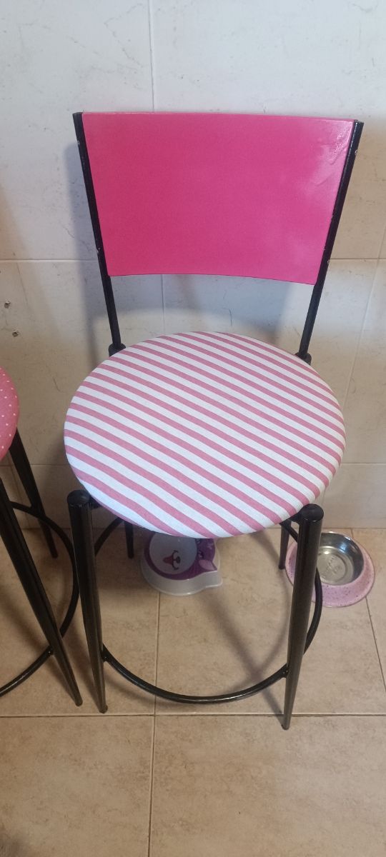 Taburetes restaurados