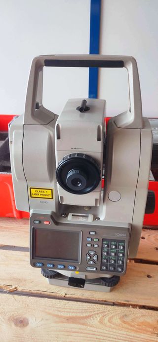 Aparato SOKKIA SET 3110M de segunda mano