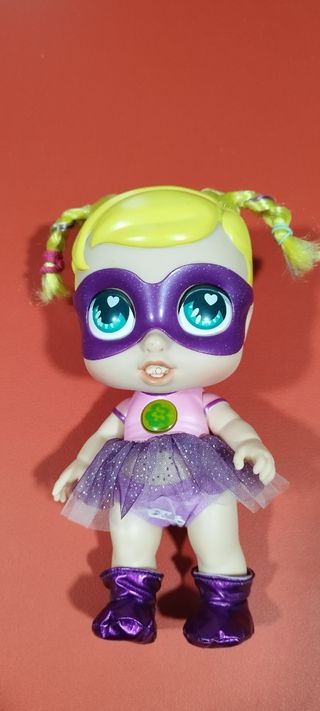 Muñeca superheroína