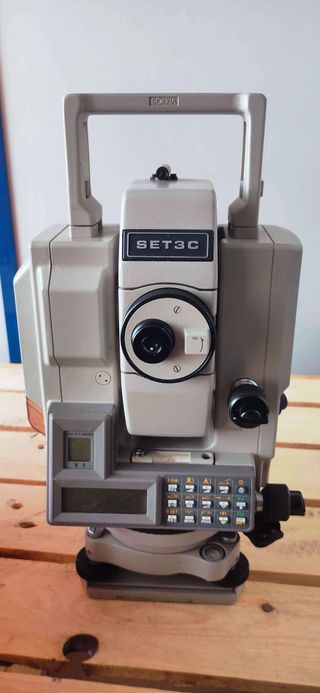 Aparato SOKKIA SET 3C segunda mano topografía