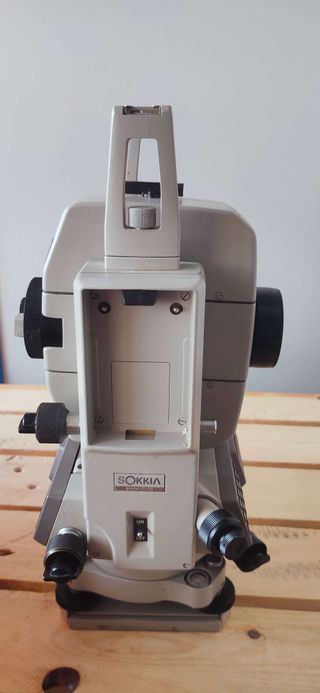 Aparato SOKKIA SET 3C segunda mano topografía