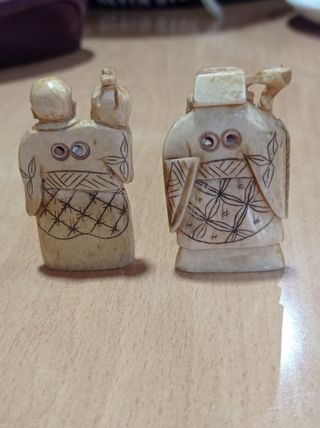 Pareja de botones nenuskes antiguos