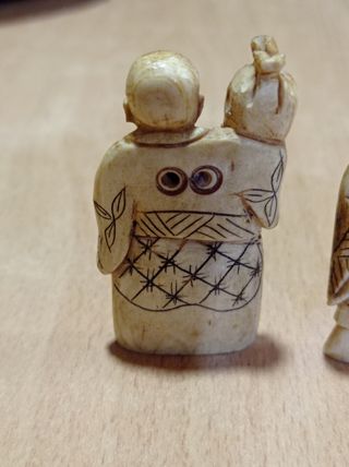 Pareja de botones nenuskes antiguos