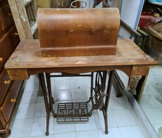MÁQUINA COSER SINGER CON MESA Y TAPA