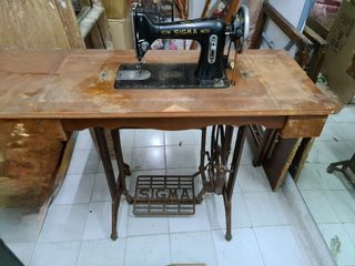 MÁQUINA COSER SINGER CON MESA Y TAPA
