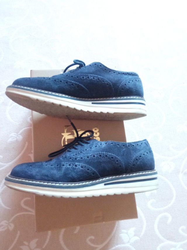Zapatos con cordones nobuk azules 