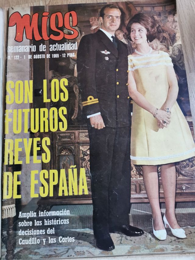 Revistas portadas Familia Real