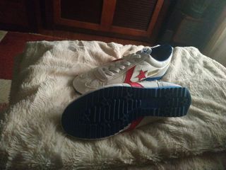 ZAPATILLAS DEPORTIVAS