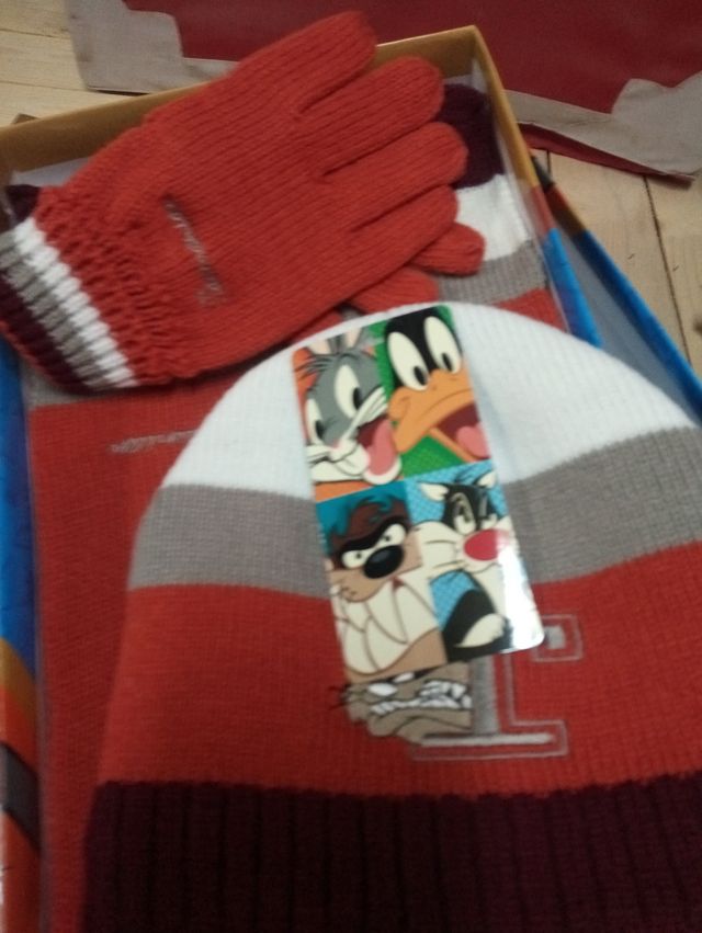 Juego de gorro buzanda guantes de niño
