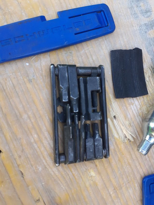 Kits de reparación pinchazos rueda