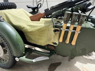 DNEPR MB750 (versión militar)