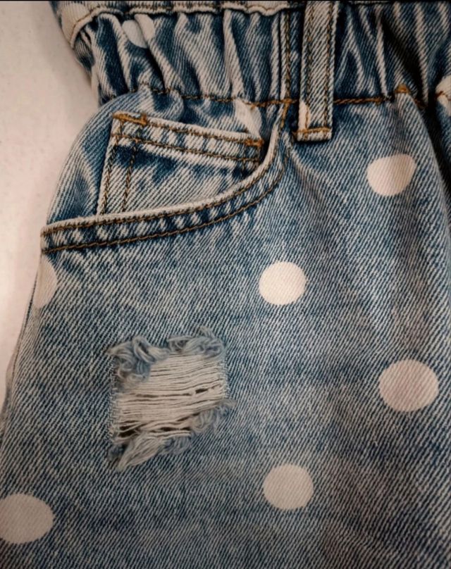 Gonna a pois in jeans