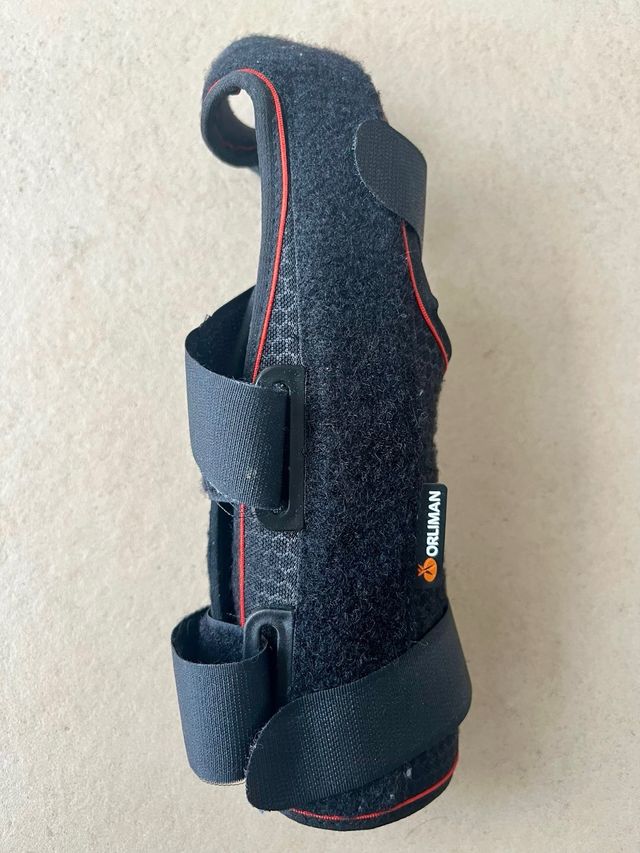 Muñequera semi-rígida ORLIMAN 2º y 3º metacarpiano