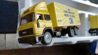 Maqueta iveco Siku