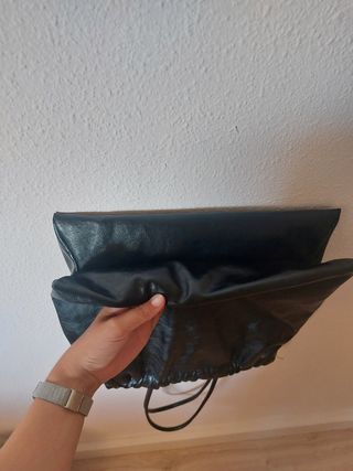 Bolso negro Zara