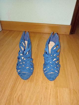 Sandalias tacón azul 