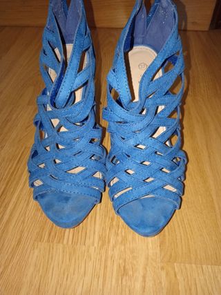 Sandalias tacón azul 