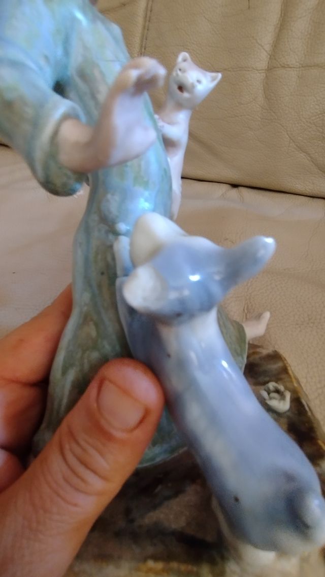 Figura porcelona Inglés