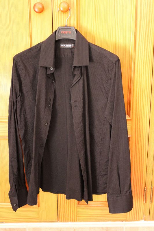 Camisa negra rugosa Brox Sister